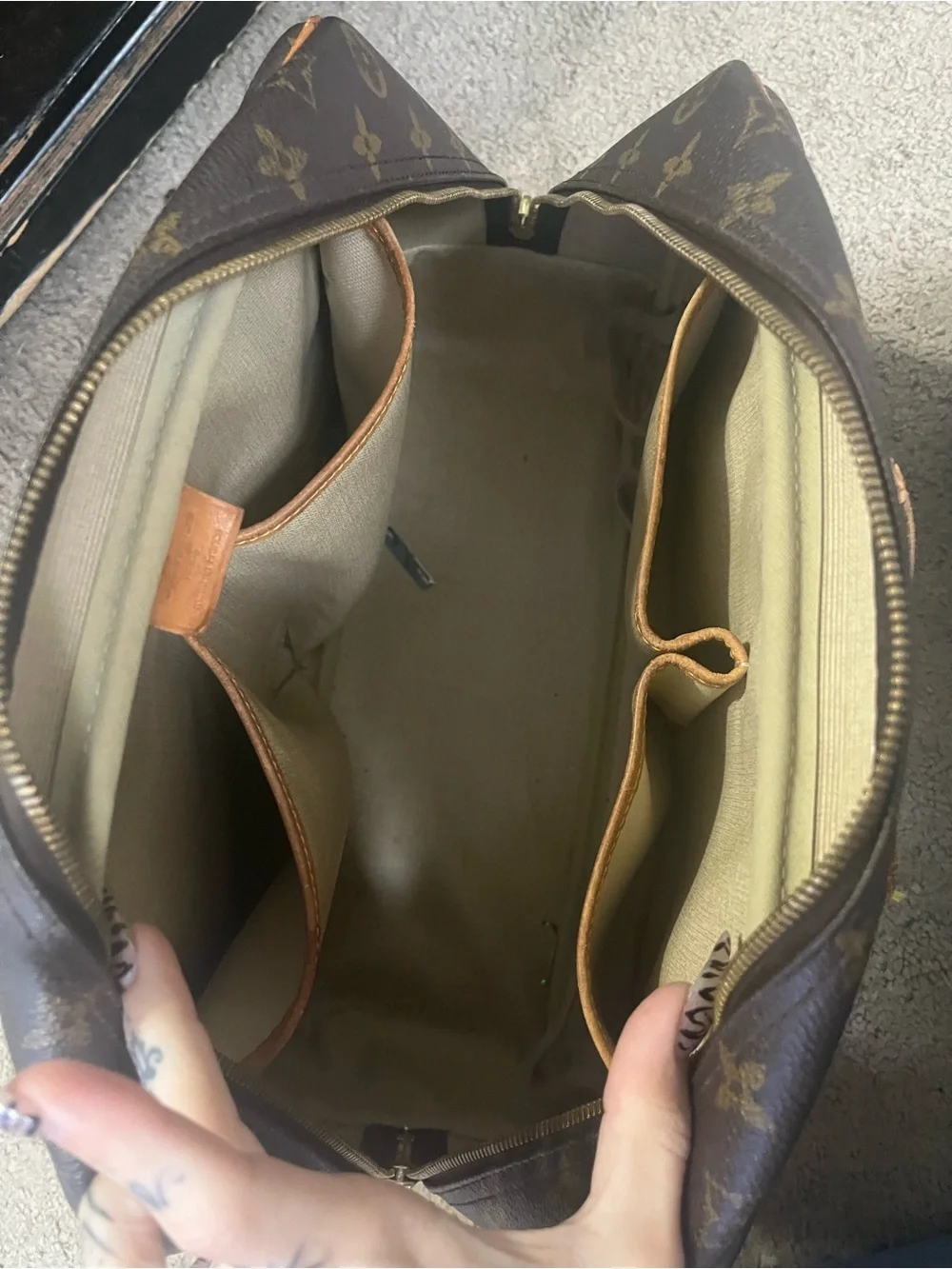 Louis Vuitton Monogram Deauville Bag